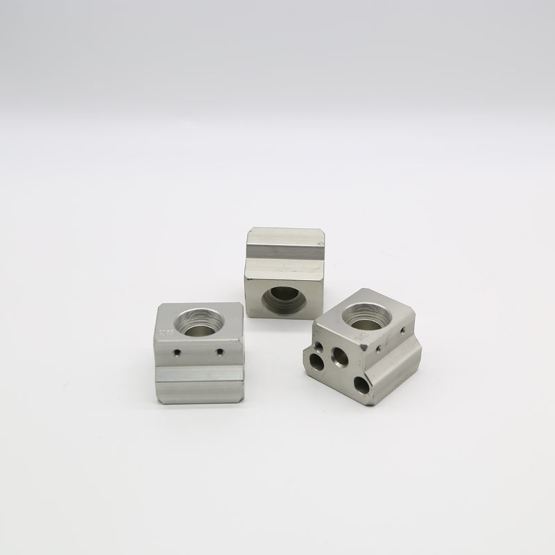 Acero/Aluminio forjado dentro del dibujo OEM personalizado para piezas de automóviles/motocicletas