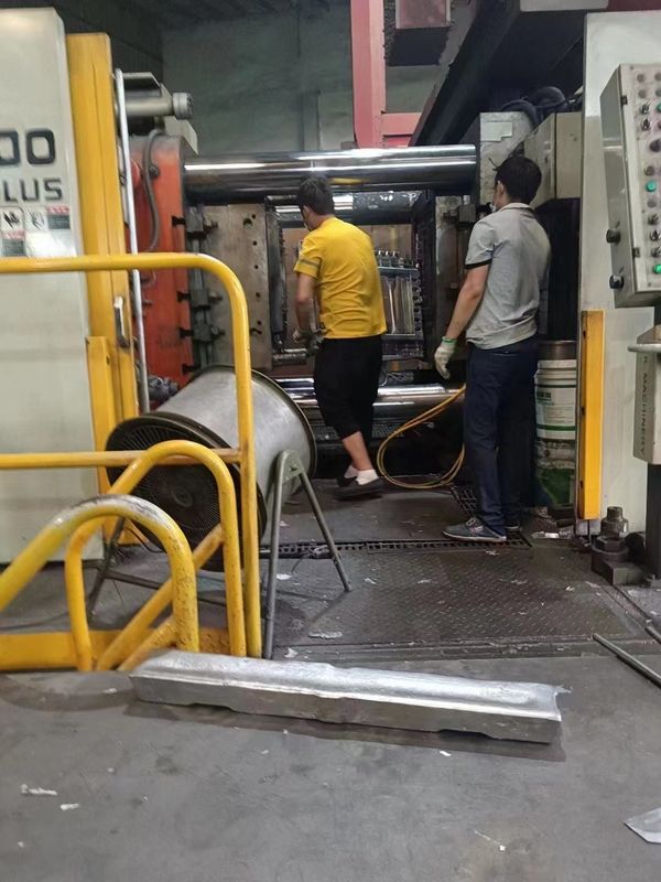 0.1kg-120kg de aluminio a presión a medida con máquina CNC